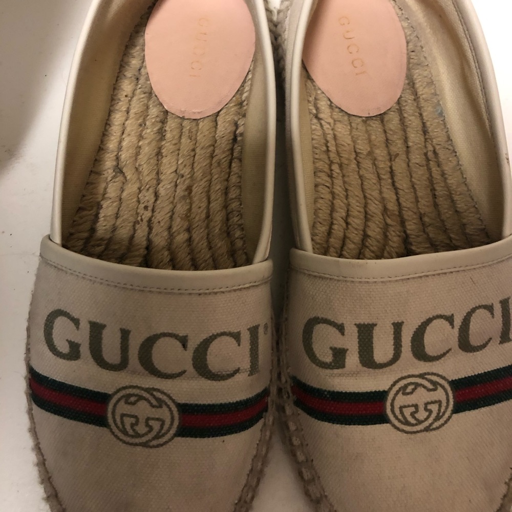 Gucci Loggo Espadrille Flats